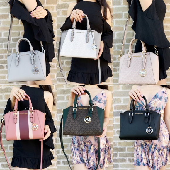 Michael Kors Handbags - 👜💕-Michael Kors Medium messenger